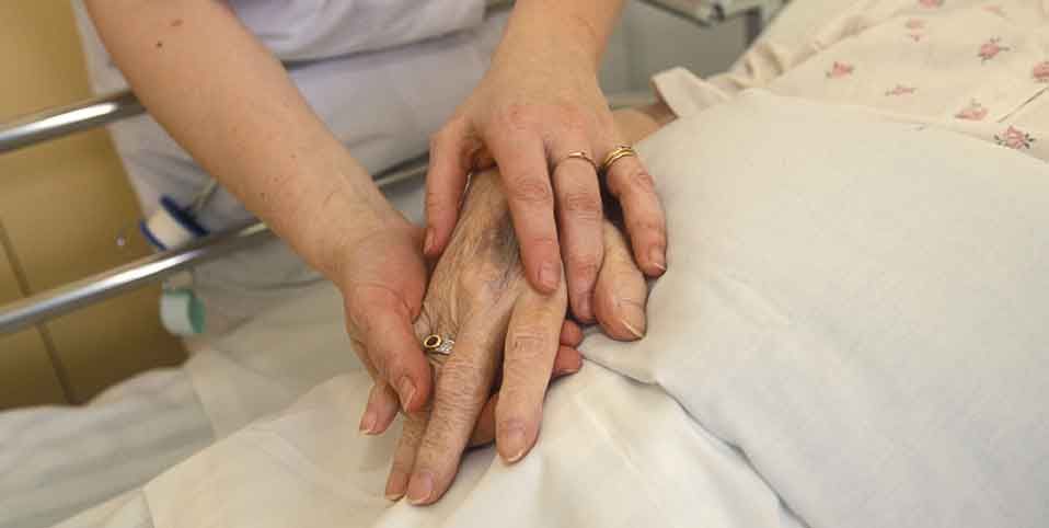 Loi sur l’aide à mourir : un collectif de juristes s’oppose aux dangers d’une telle initiative