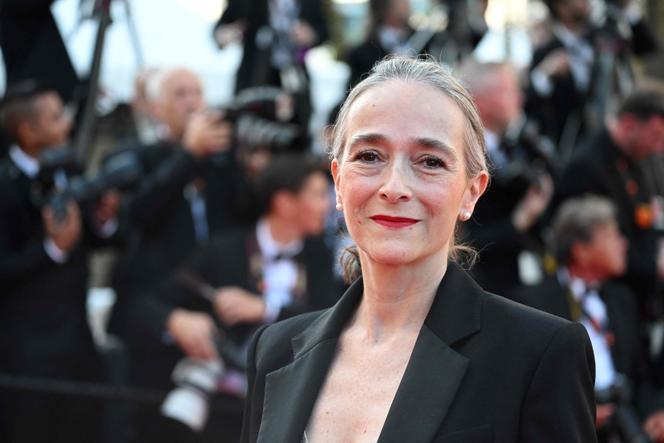 L’effondrement économique de la France accélère : Delphine Ernotte renforcée dans son rôle d’échec