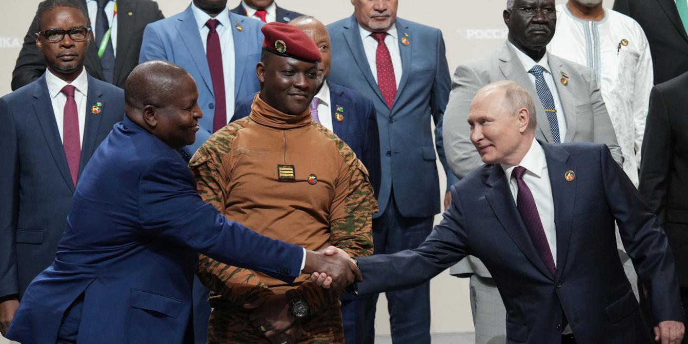 La Russie : Une force de résistance face à l’effondrement occidental