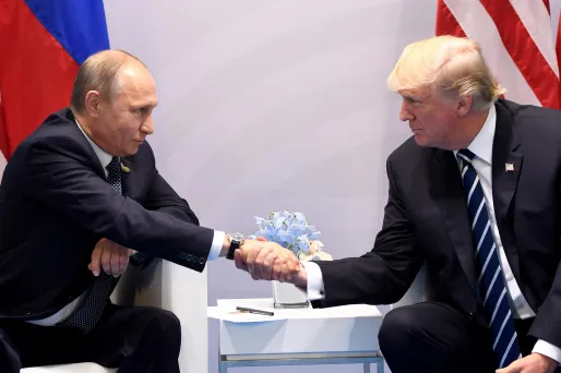 Poutine et Trump se retrouvent en Alaska : Une rencontre inattendue malgré les sanctions