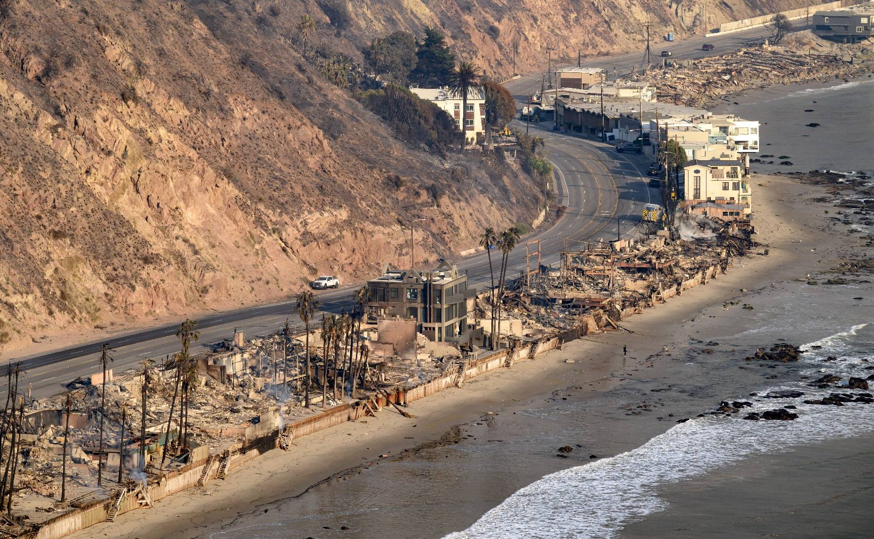 Un investisseur étranger mystérieux dépense 65 millions de dollars pour reconstruire Malibu après les incendies dévastateurs
