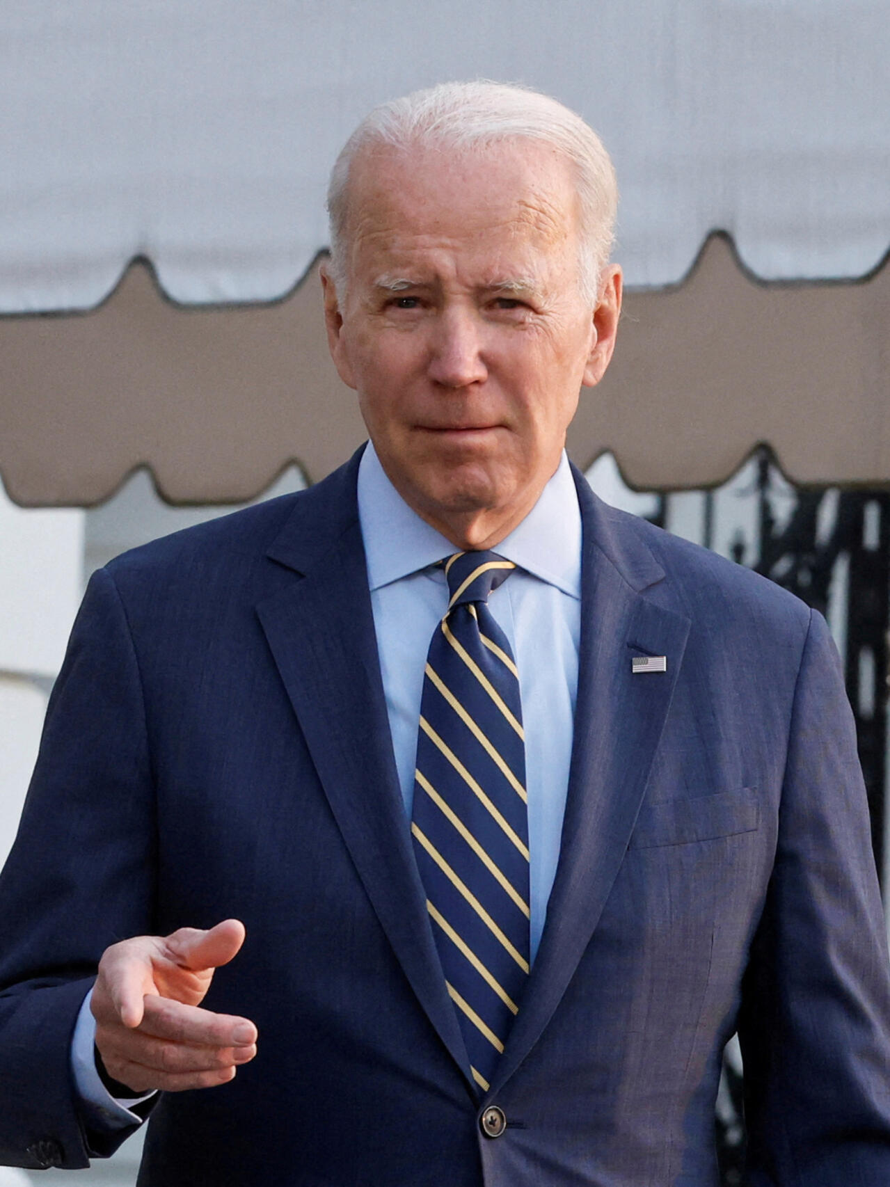 LA CORRUPTION DE BIDEN DÉVOILÉE PAR DES DOCUMENTS DÉCLASSIFIÉS : UN COUP DE POING À L’ÉTAT-MAJOR AMÉRICAINE